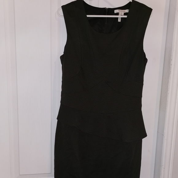 Max & Cleo Dresses & Skirts - Max&Cleo kaki dark olive gorgeous dress size 12